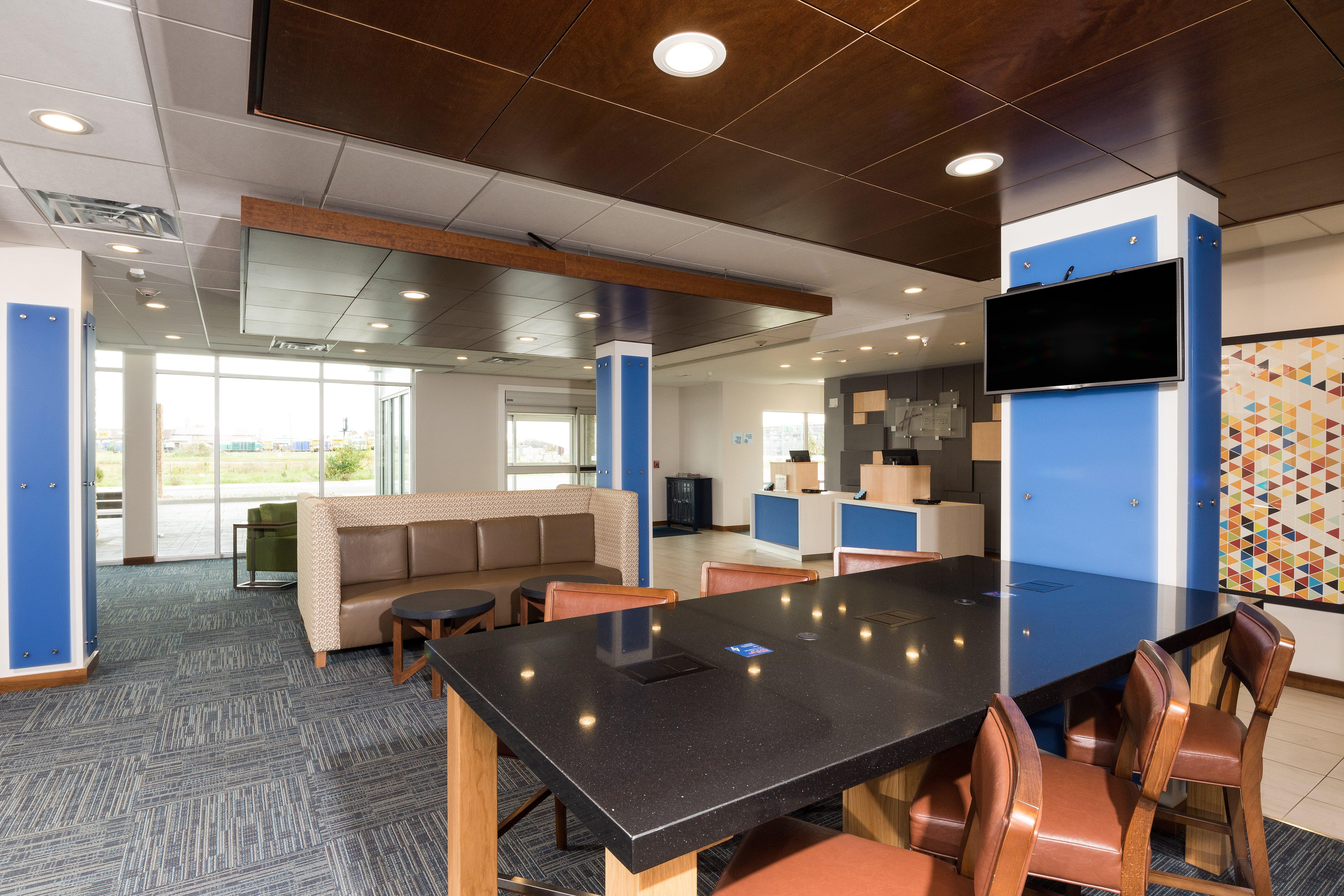 Holiday Inn Express & Suites - Auburn By Ihg Kültér fotó